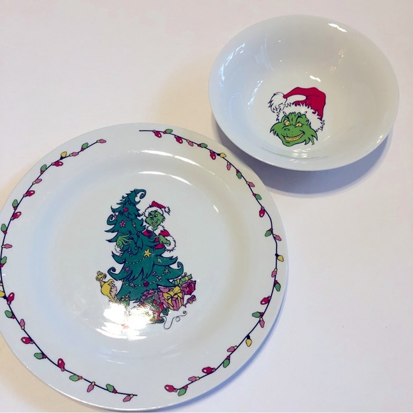 Universal Holiday How The Grinch Stole Christmas Dinner Plate And